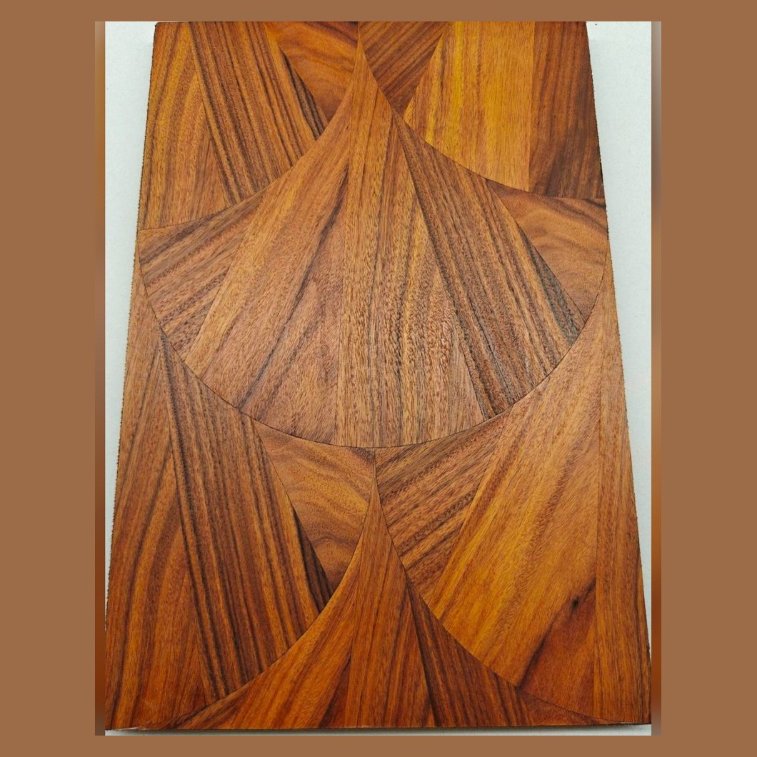 Mahogany curved fan veneer