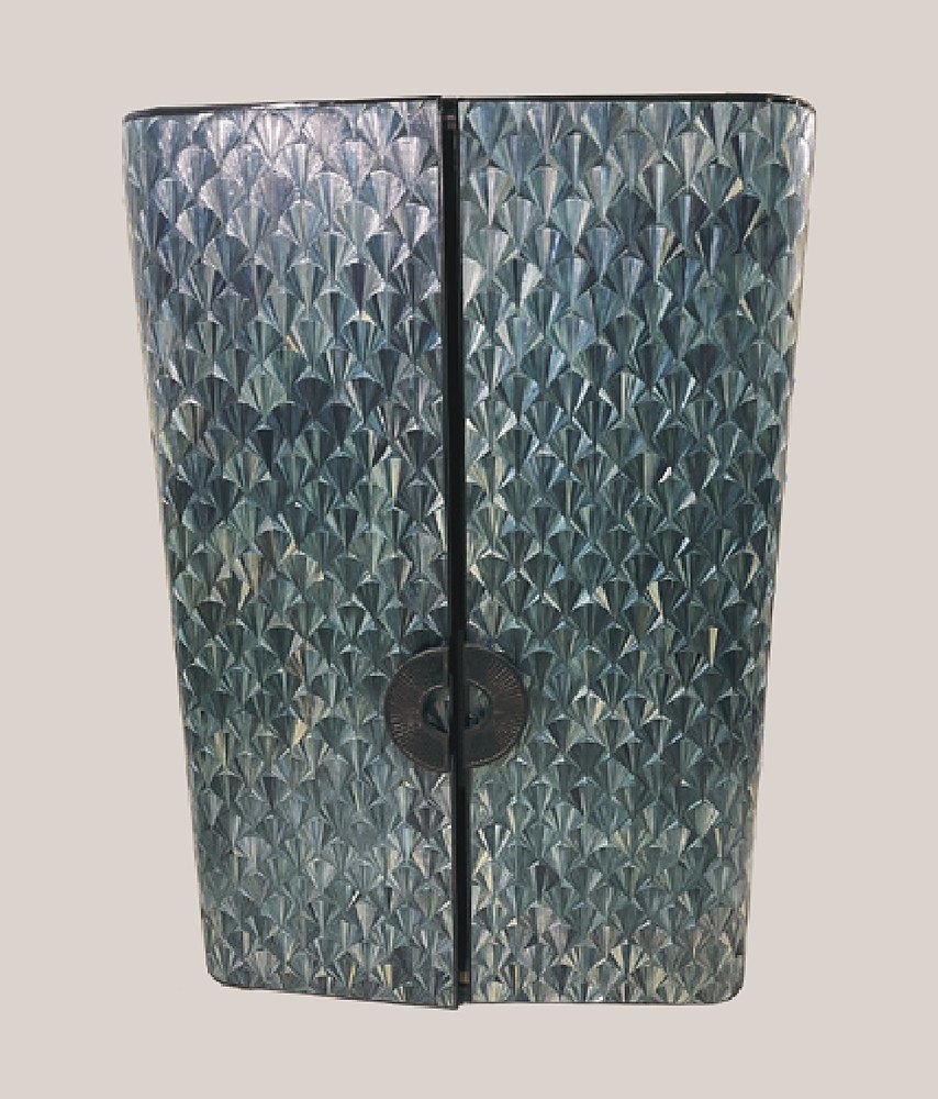 Grey scale-pattern straw wardrobe